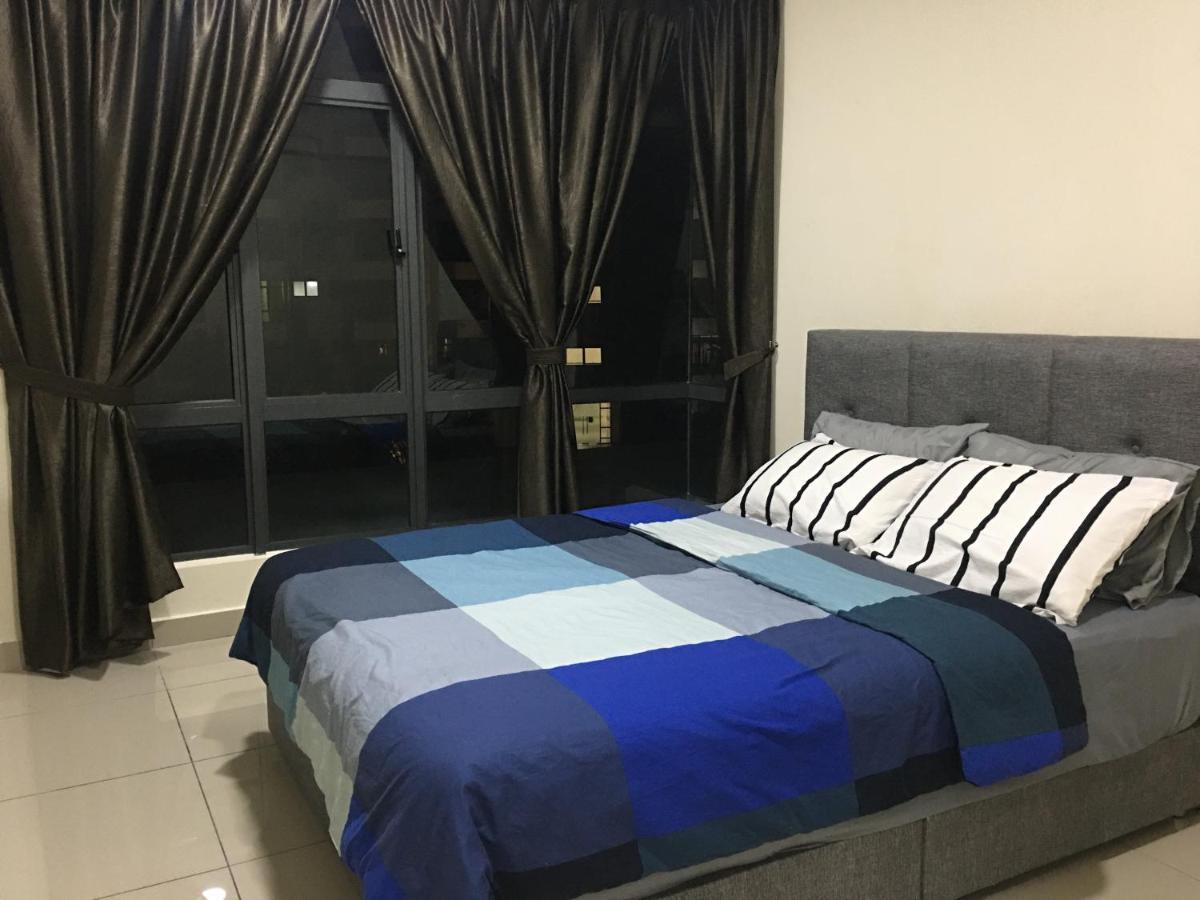 Arc Austin Hill Apartment Джохор-Бару Экстерьер фото