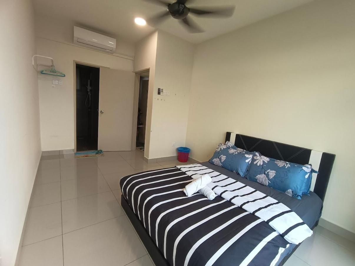 Arc Austin Hill Apartment Джохор-Бару Экстерьер фото